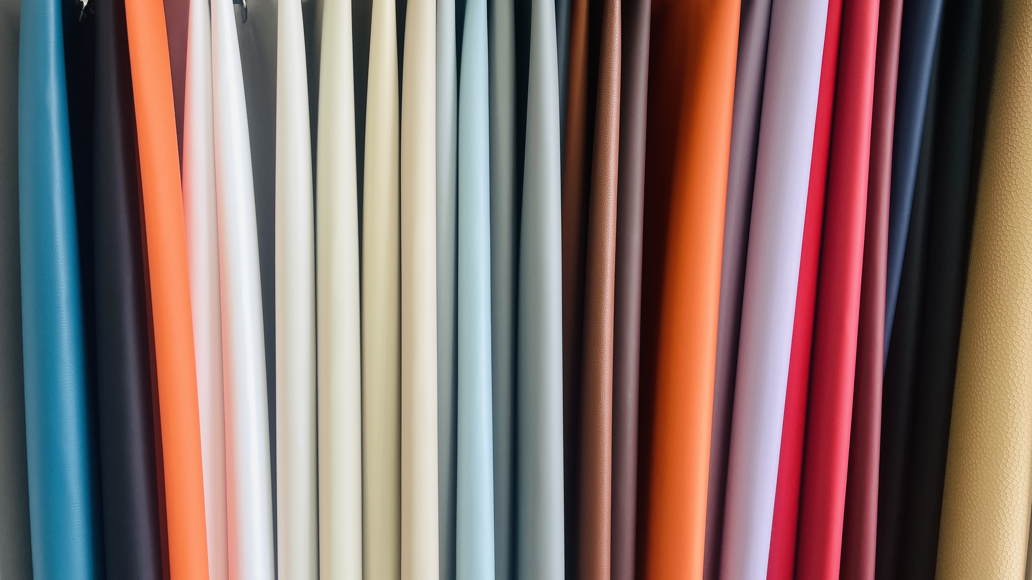How to Choose Cold Storage Thermal Insulation PVC Leather? Solve Low-Temp Crack, Condensation Peeling & Oil Corrosion Pain Points | Fusheng Cold-Chain Industrial Solution